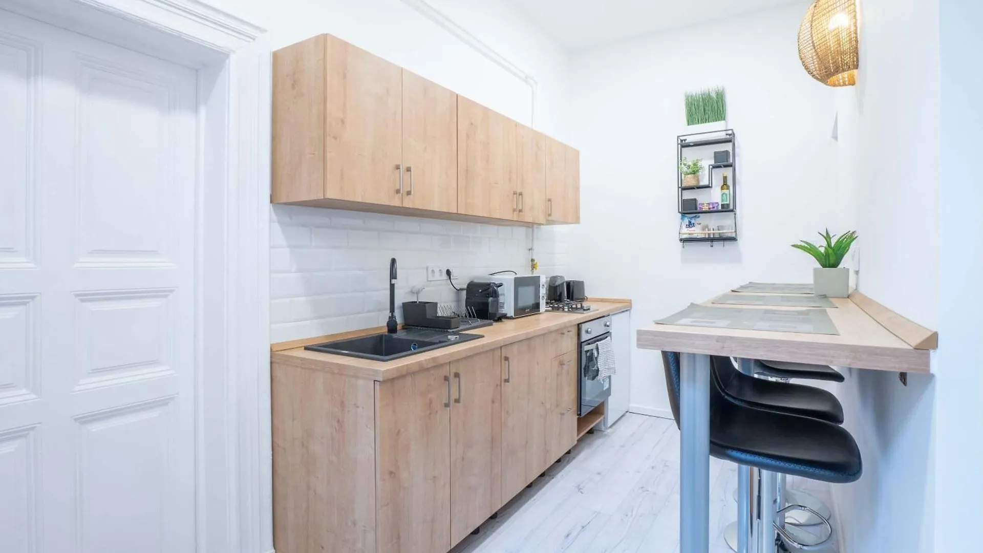 The Almond Loft At Harsfa 31 Apartment Budapest 0*,